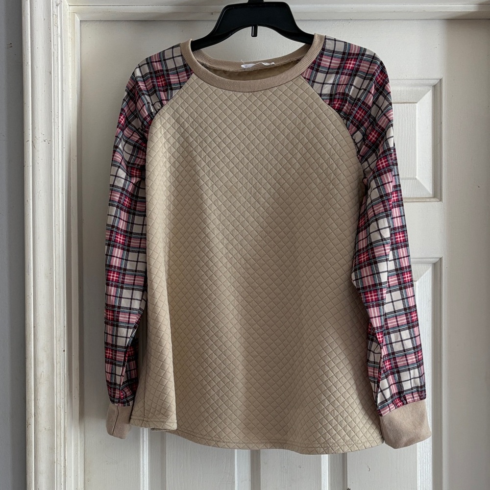 Plaid Sleeve Quilted Long Sleeve Top - Beige and Red